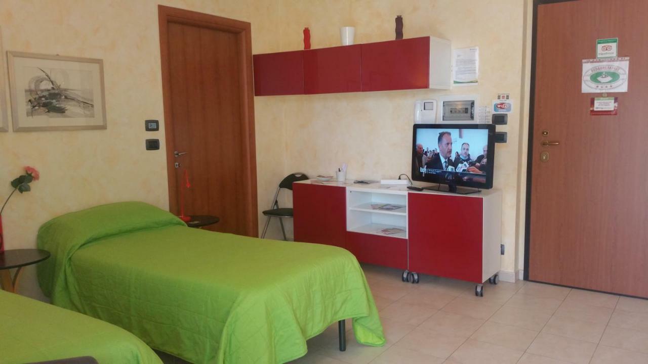 B&Bleterrazze Boutiquehotel2-Torino Чирие Экстерьер фото